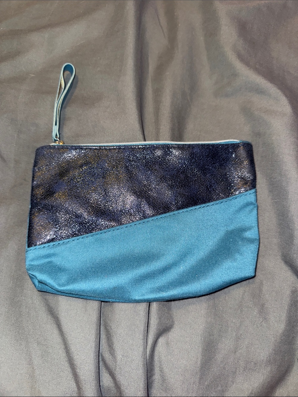 ipsy Teal and Black Two-Tone Cosmetic Wristlet
